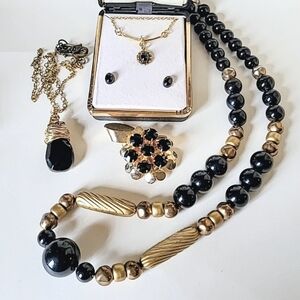 BLACK & GOLD JEWELRY LOT - VINTAGE TO NOW 5 PIECES